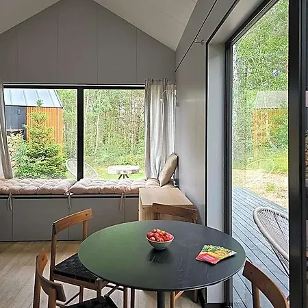 Kaszuby Tree House Hotel *